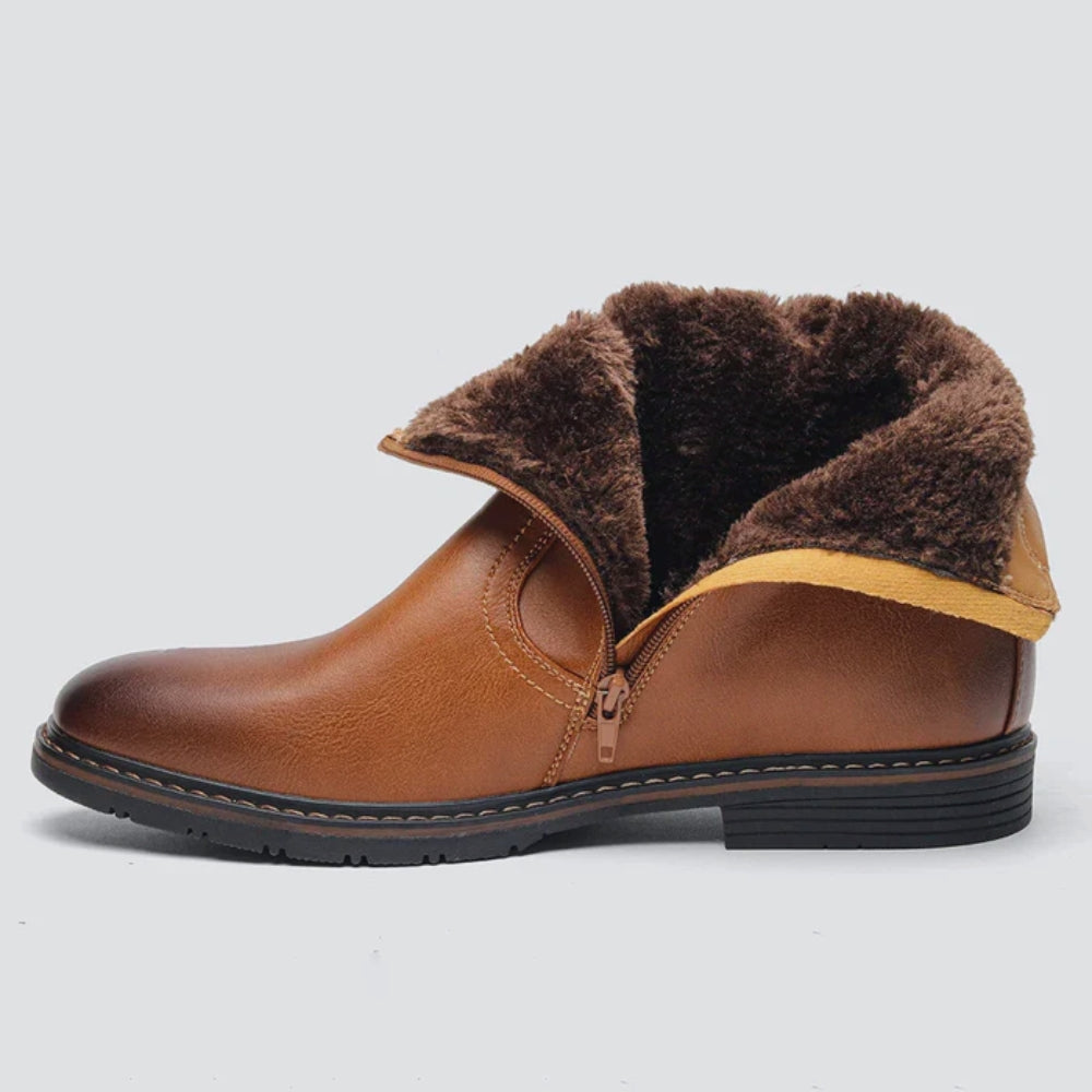 Alten | Leather boots with lined interior