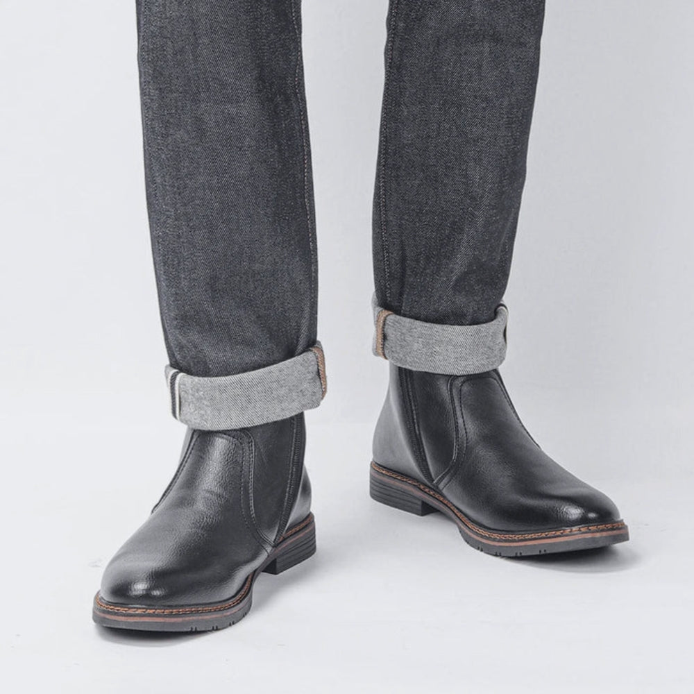 Alten | Leather boots with lined interior