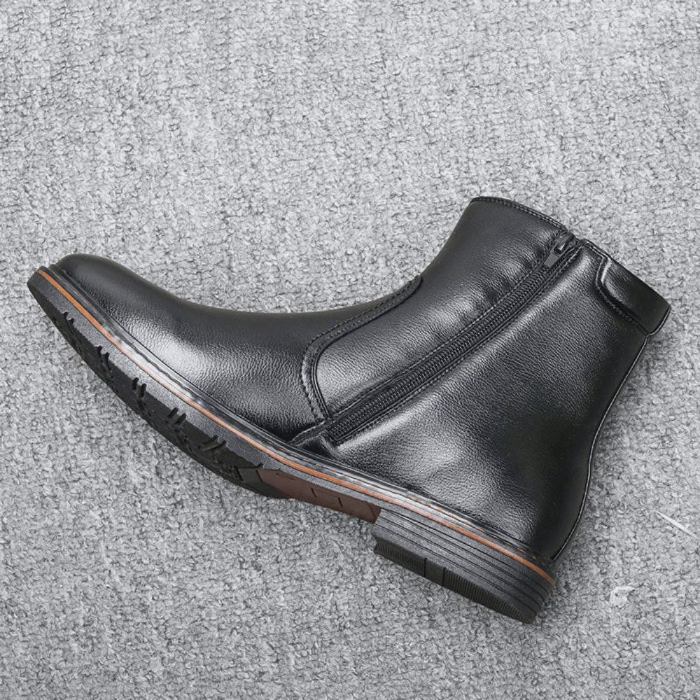 Alten | Leather boots with lined interior
